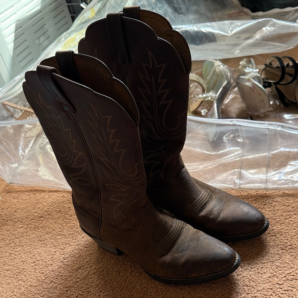 Ariat boots 6B